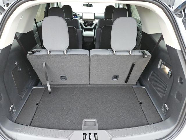 new 2025 Ford Explorer car, priced at $37,887
