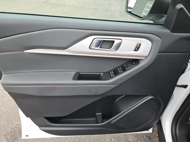 new 2025 Ford Explorer car, priced at $37,887