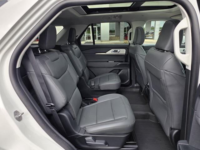 new 2025 Ford Explorer car, priced at $48,670