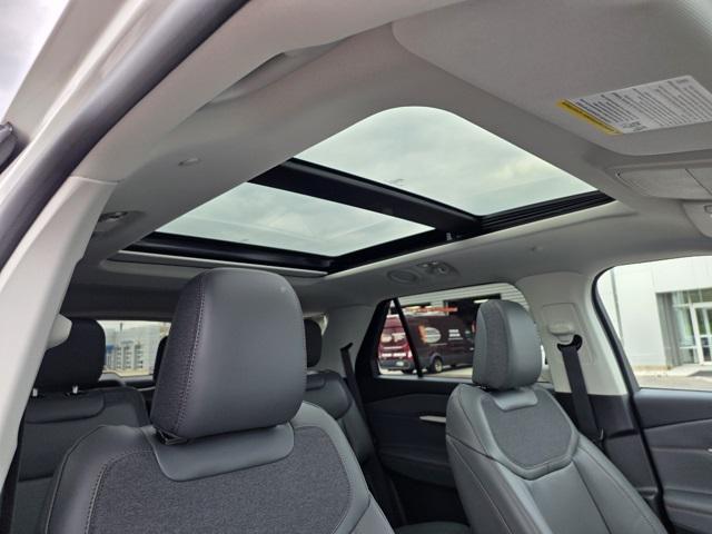 new 2025 Ford Explorer car, priced at $48,670