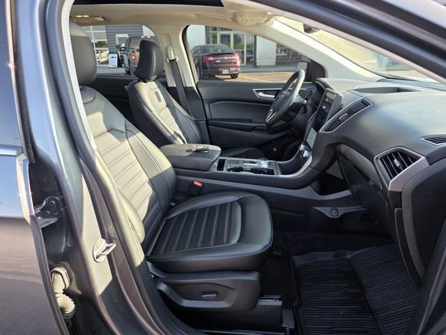 used 2024 Ford Edge car, priced at $30,900