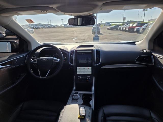 used 2024 Ford Edge car, priced at $30,900