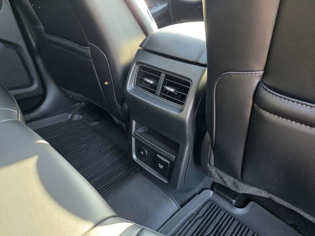used 2024 Ford Edge car, priced at $30,900