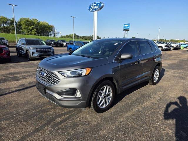 used 2024 Ford Edge car, priced at $30,900