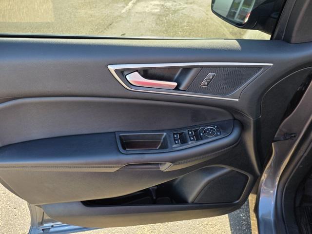 used 2024 Ford Edge car, priced at $30,900