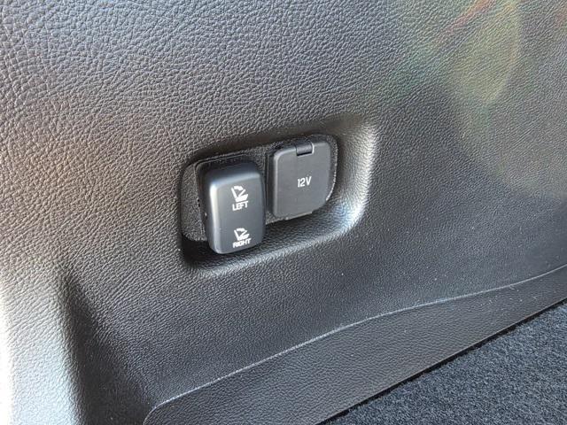 used 2024 Ford Edge car, priced at $30,900