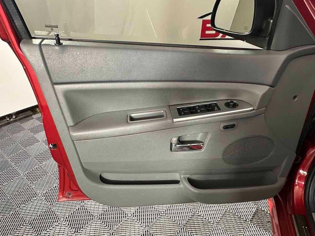 used 2006 Jeep Grand Cherokee car, priced at $23,995