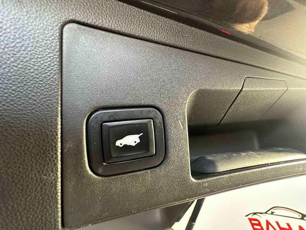 used 2017 Cadillac XT5 car, priced at $13,495