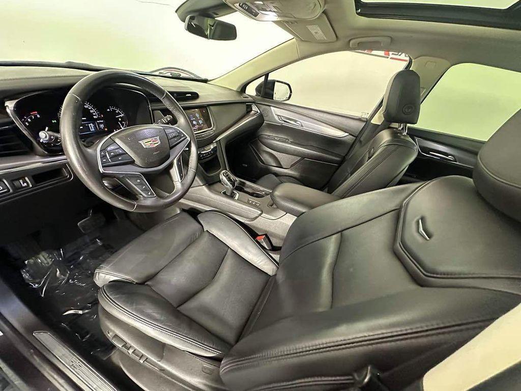 used 2017 Cadillac XT5 car, priced at $13,495