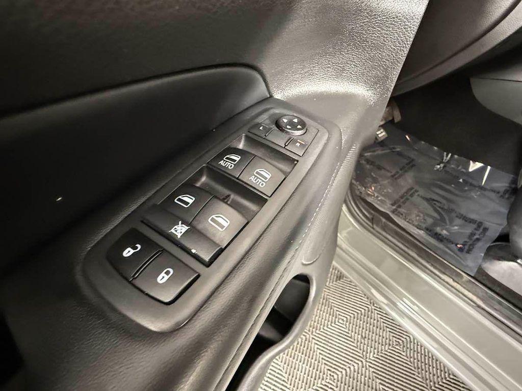 used 2020 Jeep Grand Cherokee car, priced at $20,495