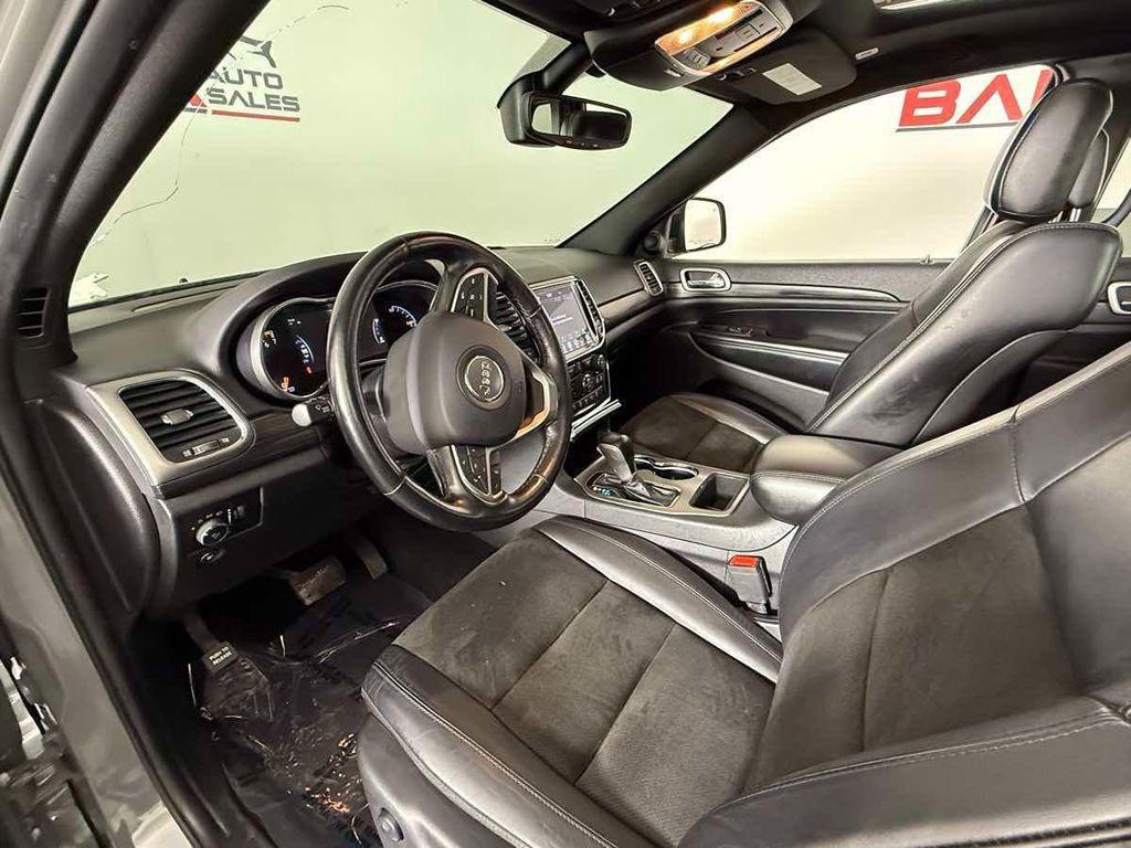 used 2020 Jeep Grand Cherokee car, priced at $20,495