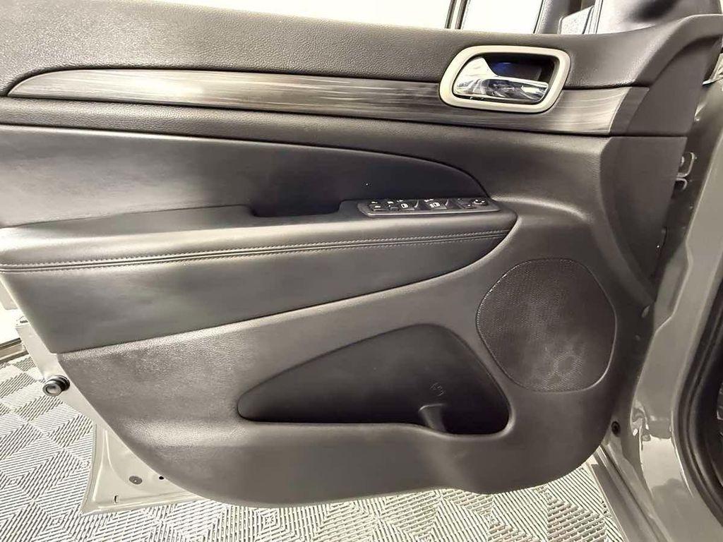 used 2020 Jeep Grand Cherokee car, priced at $20,495