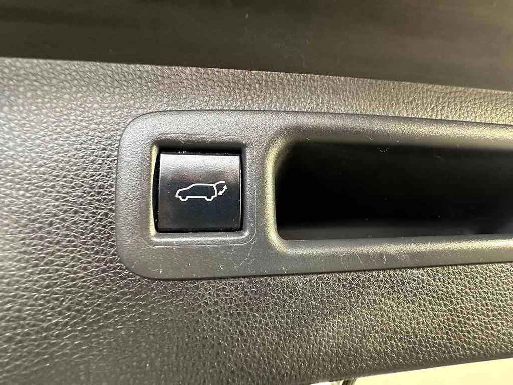 used 2021 Toyota Highlander car, priced at $24,495