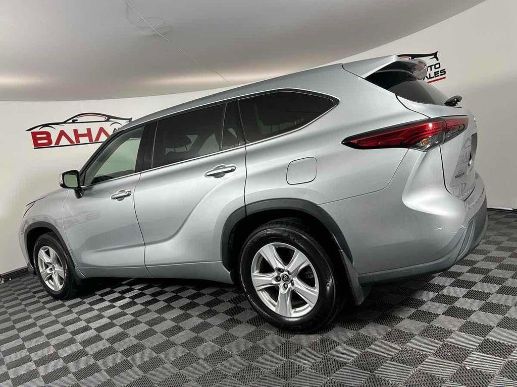 used 2021 Toyota Highlander car, priced at $24,495
