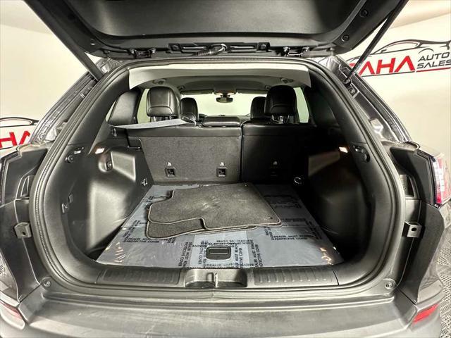used 2019 Jeep Cherokee car, priced at $15,995