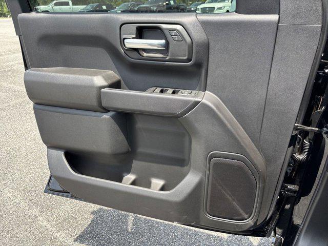 new 2025 GMC Sierra 1500 car, priced at $42,186