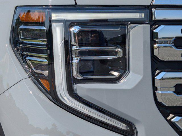 new 2025 GMC Sierra 1500 car, priced at $70,181