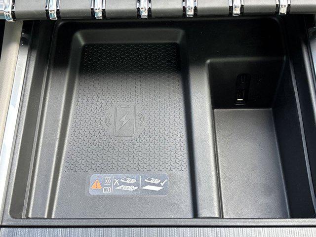 new 2025 GMC Acadia car, priced at $46,826