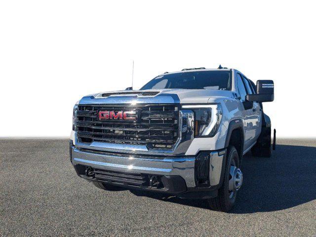 new 2025 GMC Sierra 3500 car, priced at $59,925