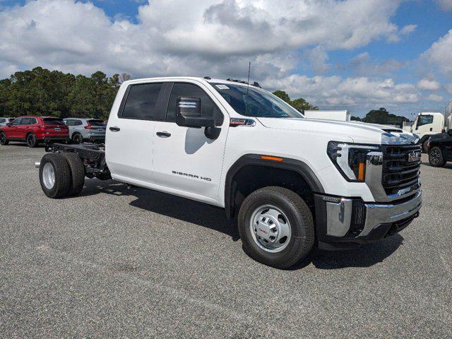 new 2025 GMC Sierra 3500 car, priced at $66,751