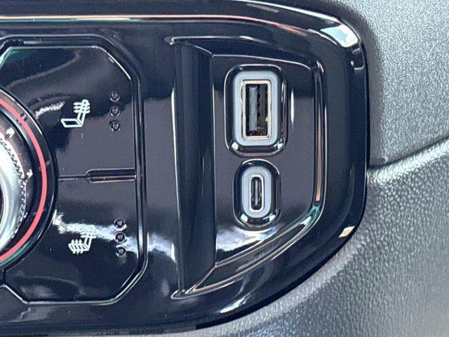new 2025 GMC Sierra 1500 car, priced at $58,676