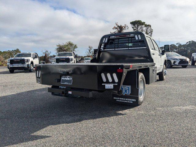 new 2025 GMC Sierra 3500 car, priced at $66,194