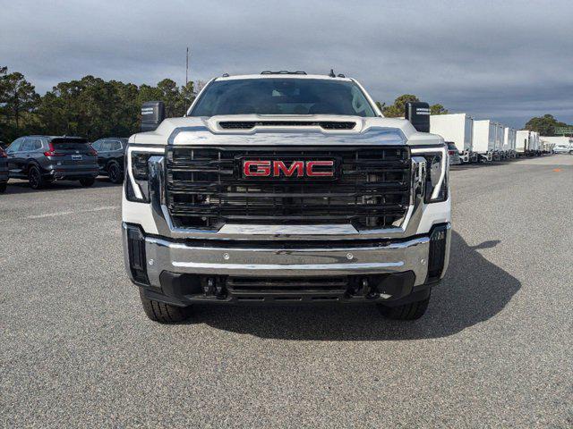 new 2025 GMC Sierra 3500 car, priced at $70,901