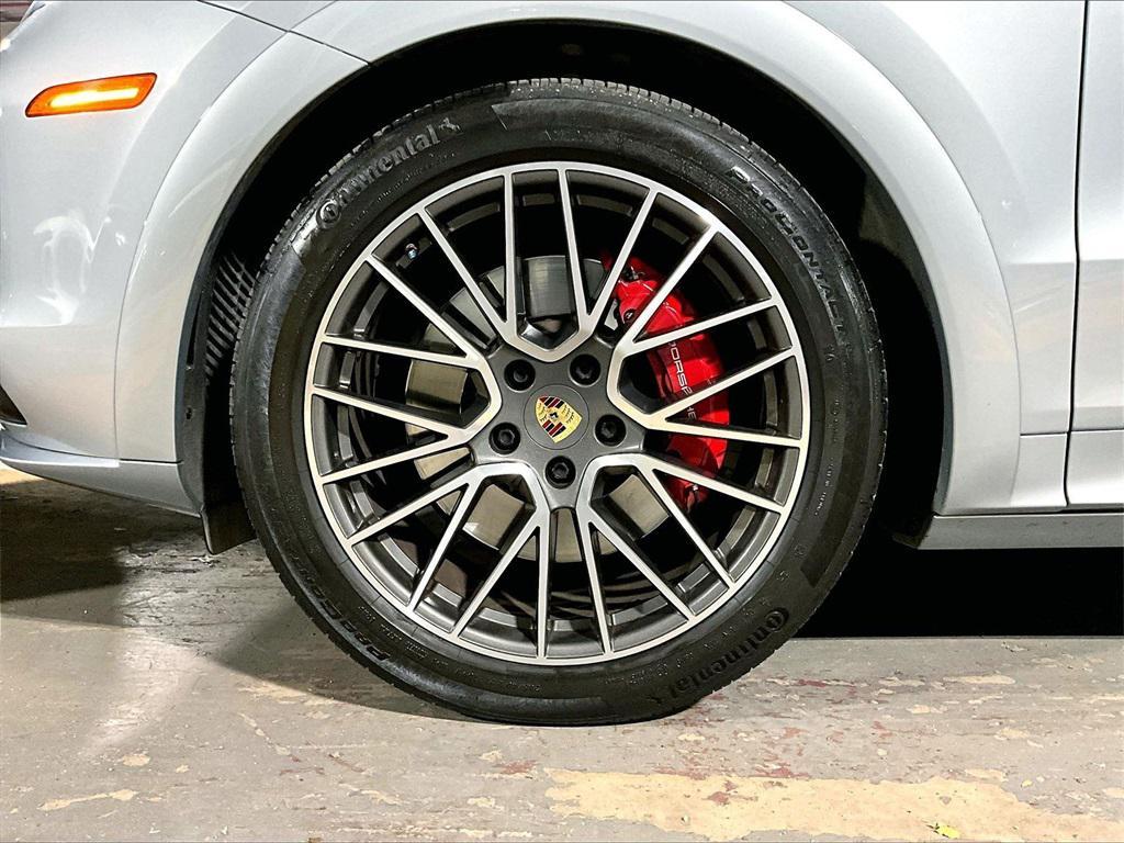 used 2022 Porsche Cayenne car, priced at $90,999