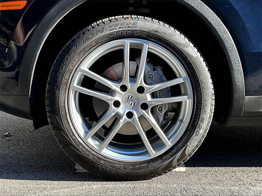 used 2019 Porsche Cayenne car, priced at $36,998