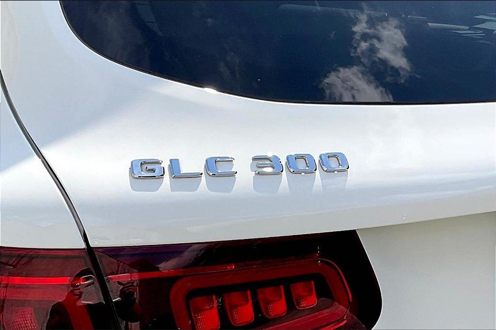 used 2022 Mercedes-Benz GLC 300 car, priced at $34,428