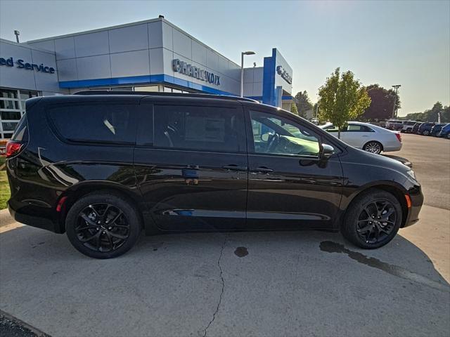 new 2024 Chrysler Pacifica car, priced at $52,883