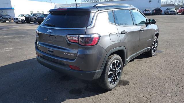 new 2024 Jeep Compass car, priced at $38,435