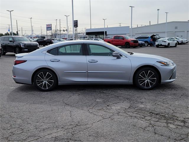 used 2022 Lexus ES 350 car, priced at $35,289