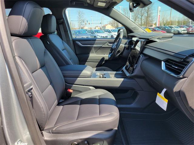 new 2025 GMC Acadia car, priced at $48,675