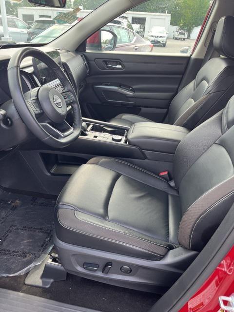 used 2023 Nissan Pathfinder car, priced at $33,111