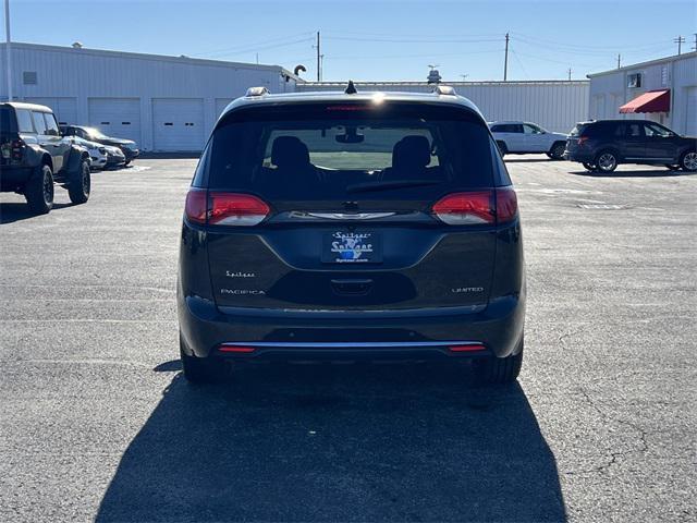 used 2018 Chrysler Pacifica car, priced at $15,974