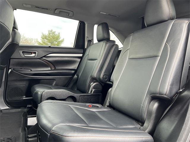 used 2018 Toyota Highlander car, priced at $20,645