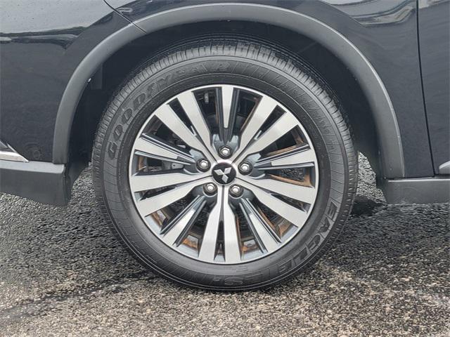 used 2020 Mitsubishi Outlander car, priced at $14,551
