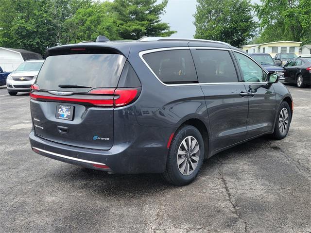 used 2021 Chrysler Pacifica Hybrid car, priced at $20,826