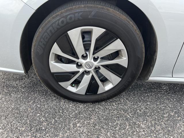 used 2025 Nissan Altima car, priced at $24,123