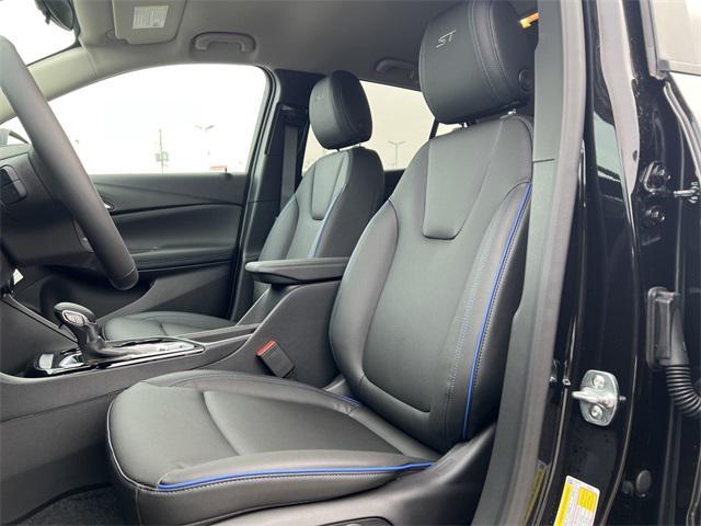 new 2025 Buick Encore GX car, priced at $30,175