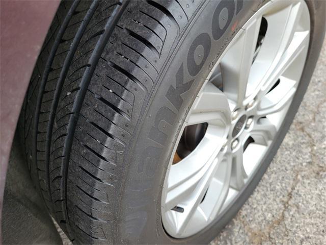 used 2024 Ford Edge car, priced at $25,456