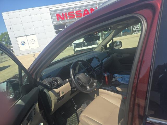used 2022 Honda Pilot car, priced at $35,879