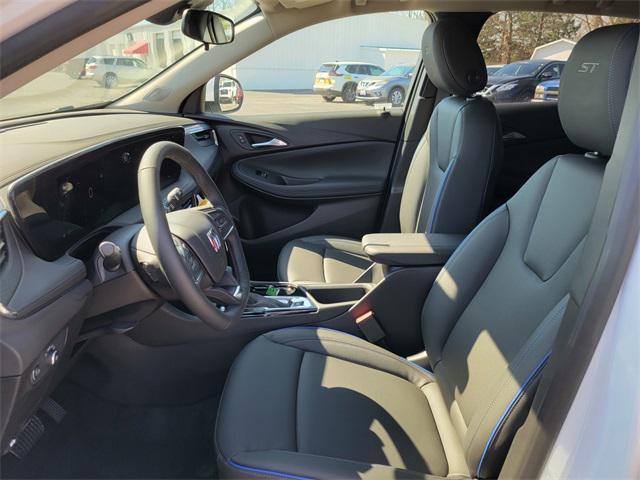 new 2025 Buick Encore GX car, priced at $31,280