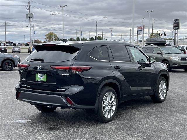 used 2024 Toyota Highlander Hybrid car, priced at $51,378