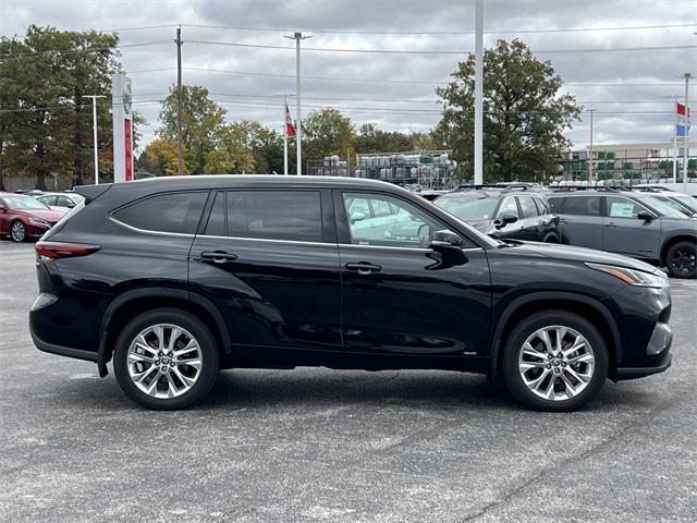 used 2024 Toyota Highlander Hybrid car, priced at $51,378