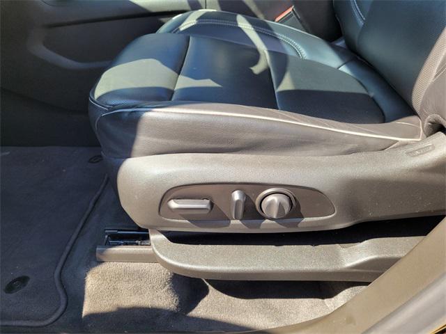 used 2020 Chevrolet Traverse car, priced at $29,996