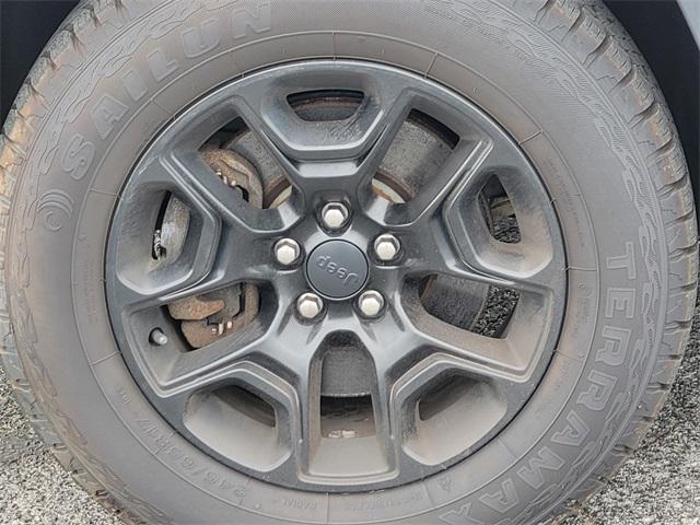 used 2019 Jeep Cherokee car, priced at $17,538