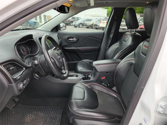 used 2019 Jeep Cherokee car, priced at $17,538