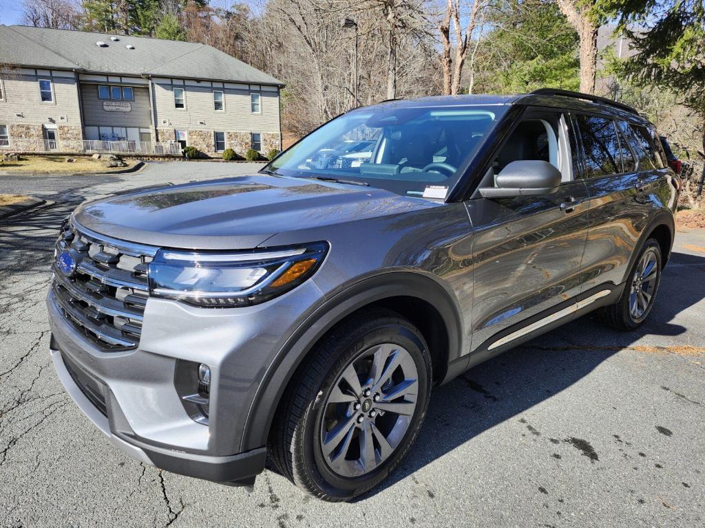 new 2025 Ford Explorer car, priced at $46,900